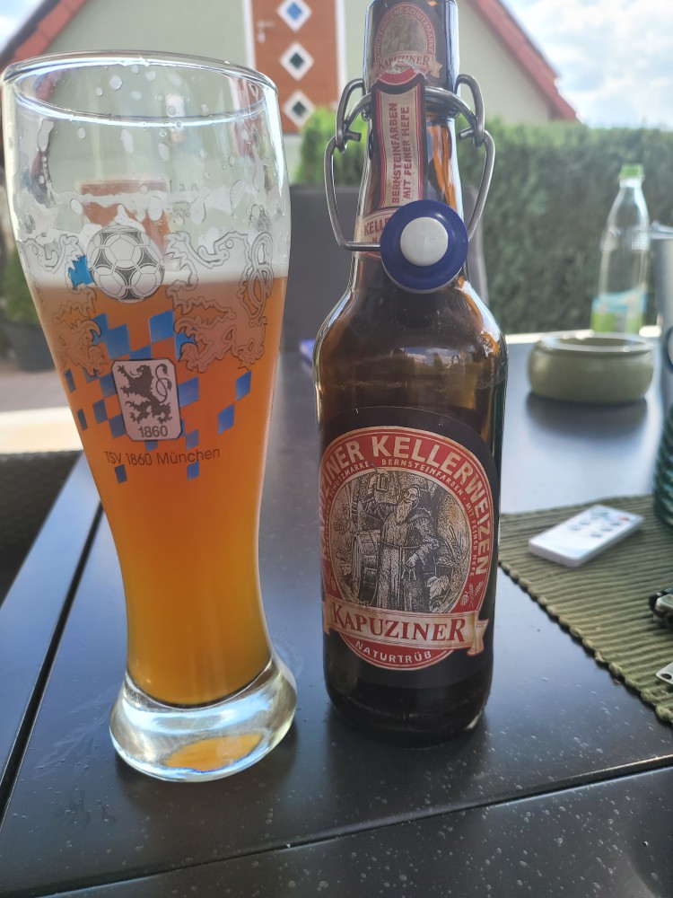 Kapuziner Keller Weißbier